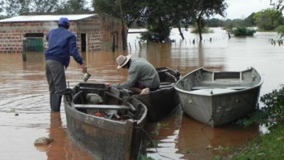 Secuelas del temporal en Corrientes: casi un millar de evacuados en varias localidades