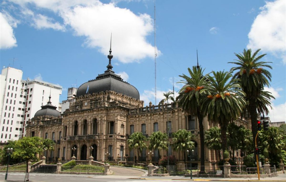 Tucumán: “El PE no necesita una ley para negociar las deudas municipales”