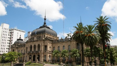 Tucumán: “El PE no necesita una ley para negociar las deudas municipales”