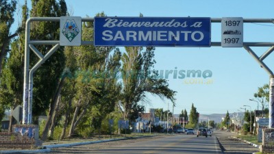 Provincia entregó $2,8 milllones para obras en Sarmiento