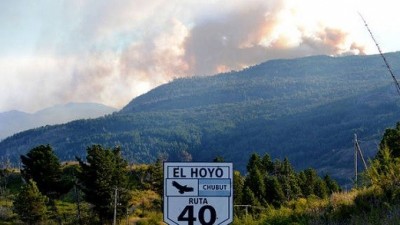 Cerraron el Parque Nacional Lago Puelo por el incendio