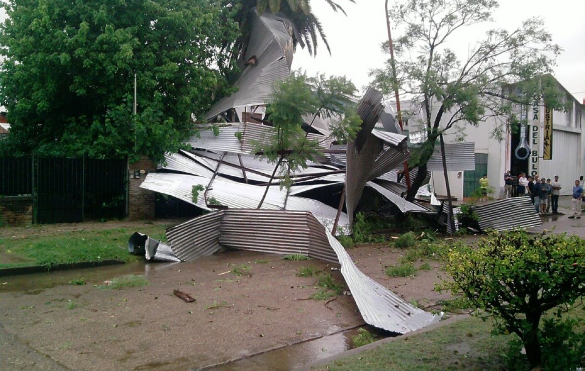 Fuerte temporal en Concepción del Uruguay.