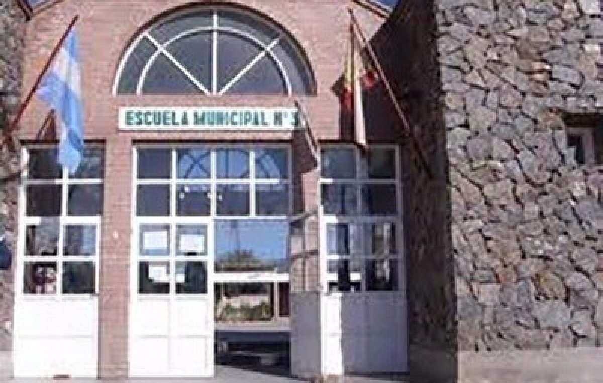 Docentes municipales de Catamarca, en contra del pase de los establecimientos educativos