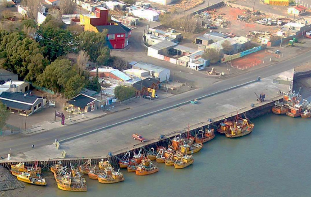 Destinarán más de 30 millones para reparar el muelle de Puerto Rawson