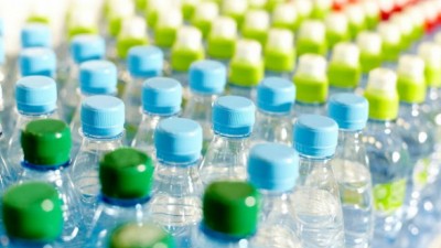 En Viedma reciclan más de 150.000 botellas plásticas