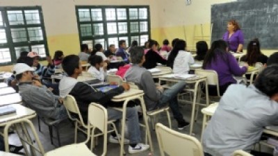 Córdoba: pagarán 15 mil pesos a egresados de secundaria