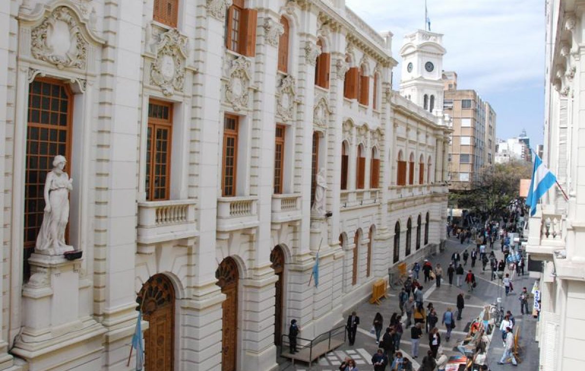 Para ayudar a la Policía darán a municipios de Córdoba la misma suma que para reparar escuelas