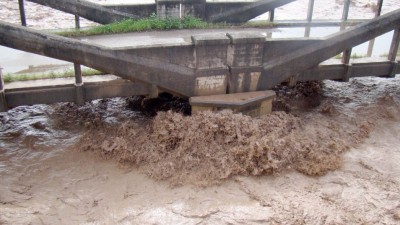 Rutas cortadas y lugares incomunicados debido a las crecientes de ríos en Jujuy