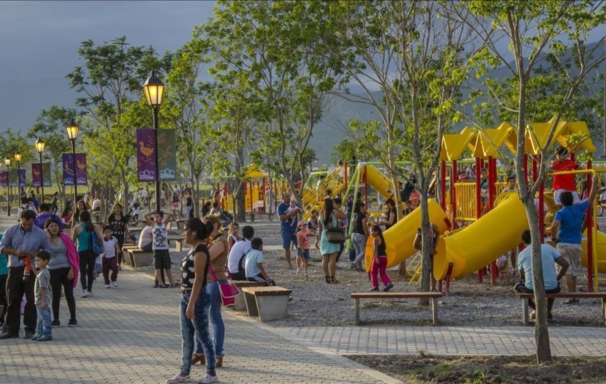 Abrió sus puertas el Parque Urbano del Bicentenario, el espacio recreativo familiar más grande de Salta