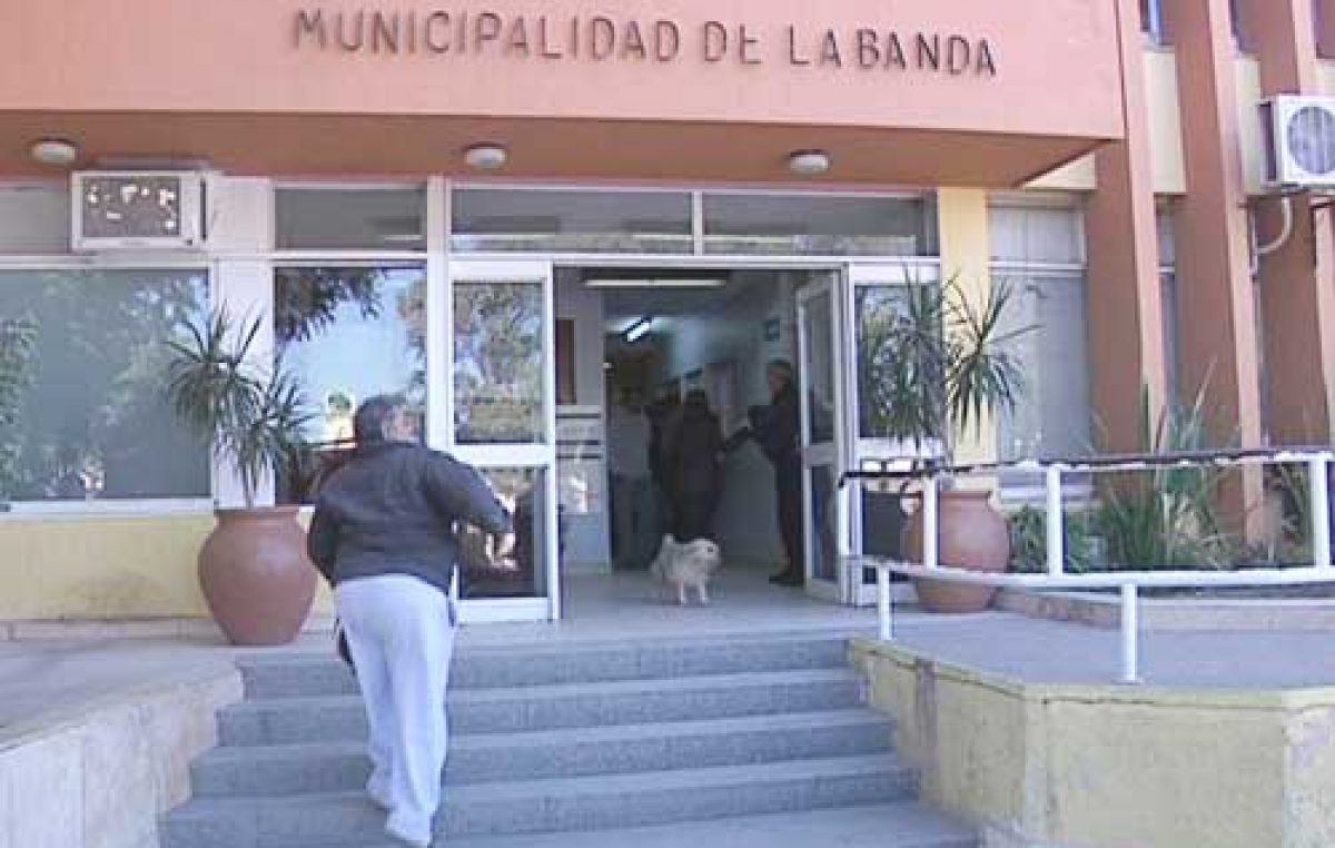 Los municipales bandeños percibirán el 30% de aumento en sus sueldos a partir de este mes