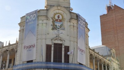 Los Jerarquizados de Paraná analizarán este lunes la oferta salarial que hizo el municipio