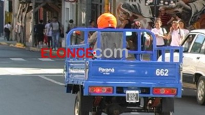Avanza la entrega de motocarros a recuperadores de residuos en Paraná