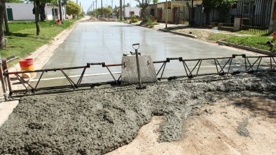 Coronel Suárez: comienza una obra de asfalto de 4,1 millones de pesos