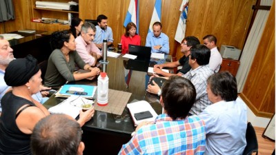 Los sindicatos municipales de Paraná aceptaron un aumento salarial del 34 por ciento en dos tramos