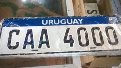 Algunas comunas de Uruguay ya entregan las nuevas matrículas del Mercosur