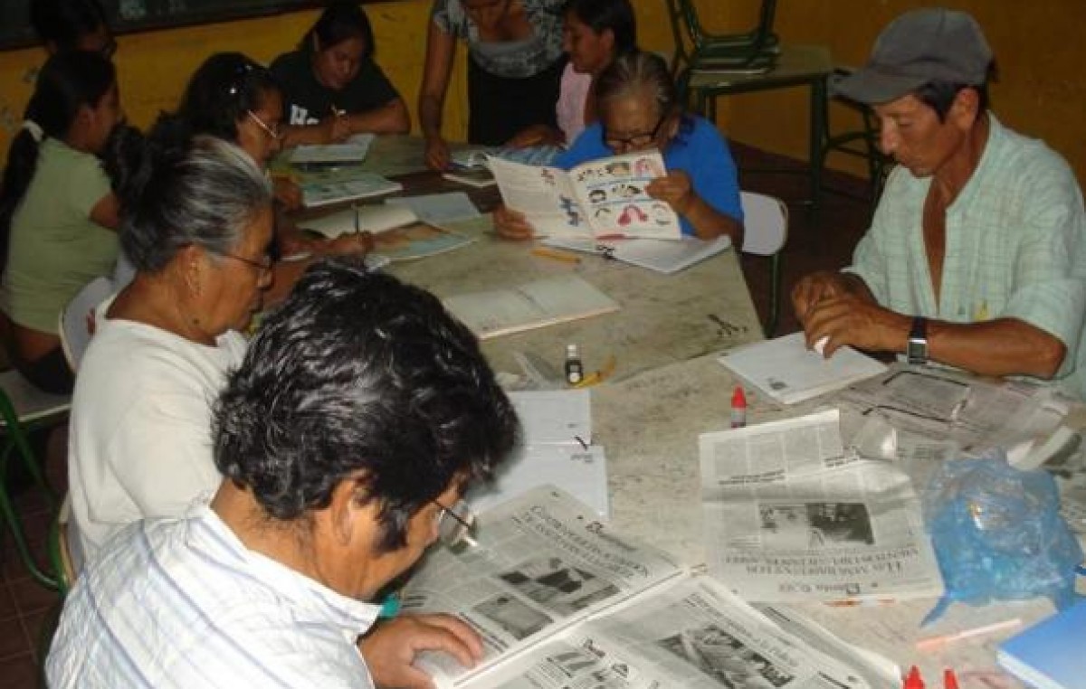Firmaron acuerdo para alfabetizar a mil trabajadores rurales en Misiones
