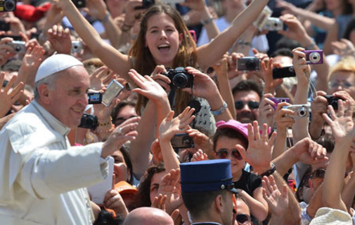 El Papa Francisco pide igualdad de salario para las mujeres