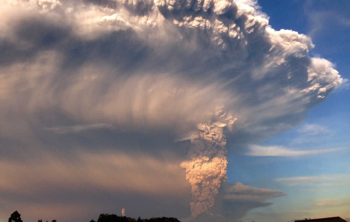 Volcán Calbuco se mantiene altamente inestable y ciclo eruptivo podría extenderse varios meses