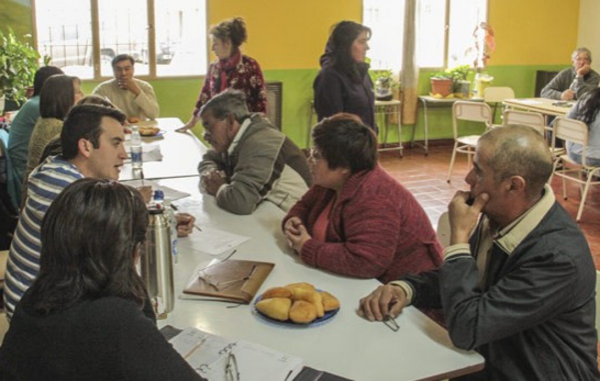 “Casa Abierta” reunió a habitantes de Colán Conhué y Aldea Epulef