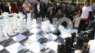 Entregarán cuatro juegos de ajedrez gigantes en Santa Fe