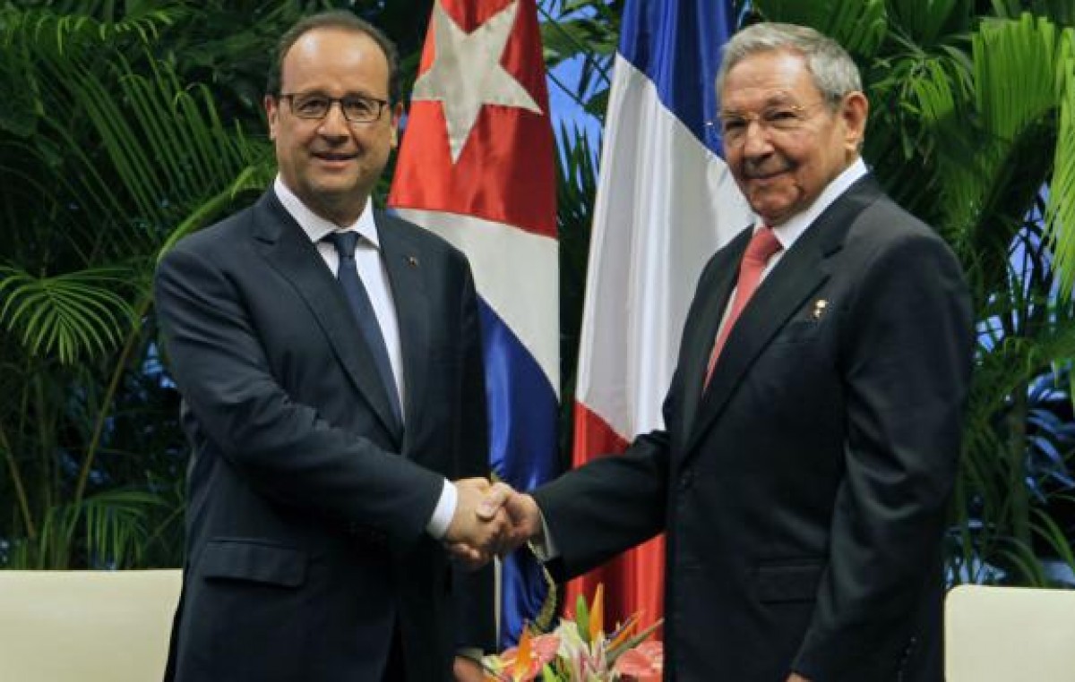 Hollande pidió en Cuba el fin de las sanciones contra la isla