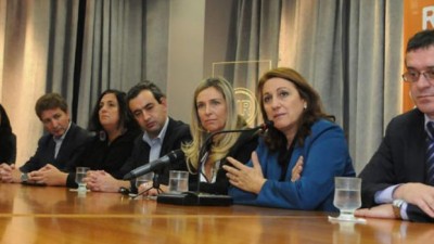 La Intendenta de Rosario podría cambiar la mitad de los secretarios del gabinete municipal