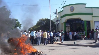 El Tribunal Superior ordenó reincorporar a 81 cesanteados en el municipio de Villa Dolores