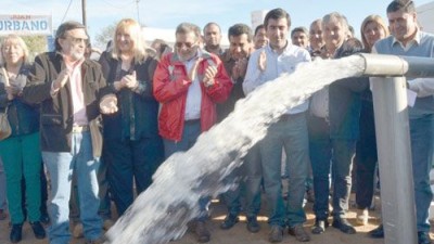 Inauguraron un acueducto de 34 km. entre Chañar y Olta
