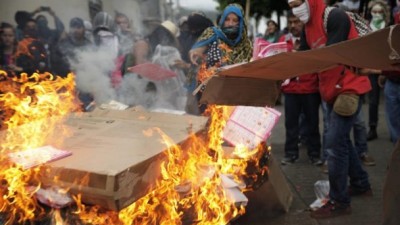 En medio de un boicot y actos de violencia votaron en México
