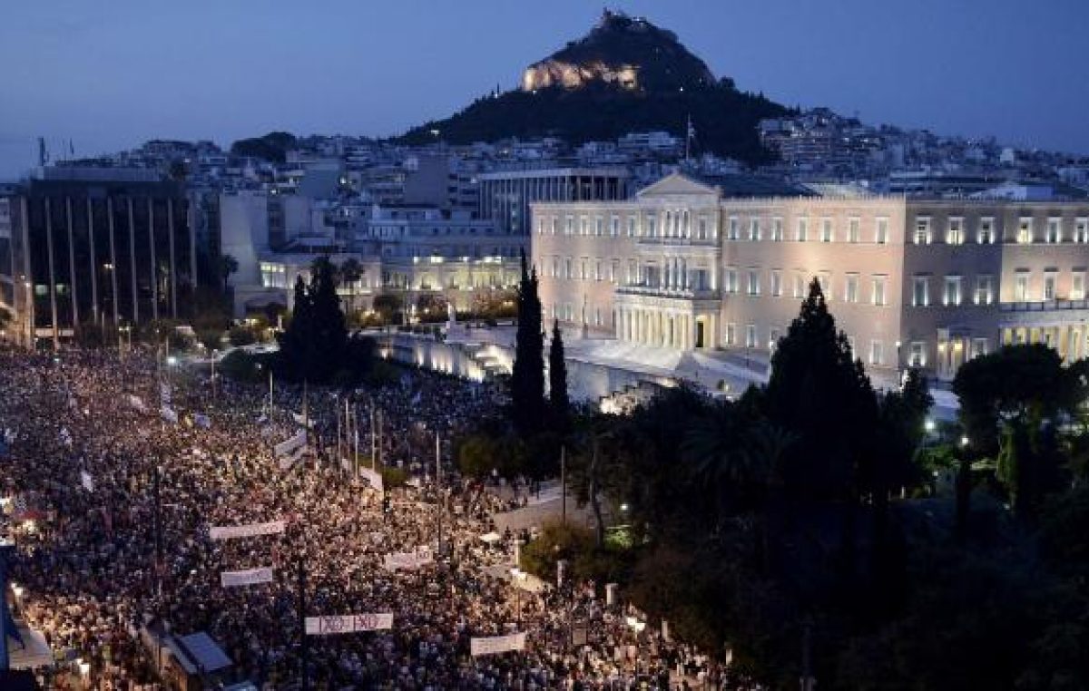 Advierten a Grecia que debe optar por el «sí» para permanecer en Europa