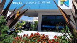 El Municipio de Neuquén se diferencia y dice que no necesitará emitir bonos