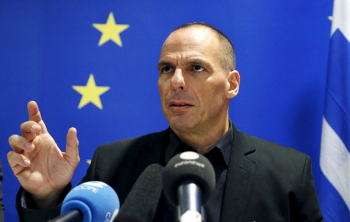 Previo a las nuevas reuniones, renunció el ministro de Finanzas de Grecia