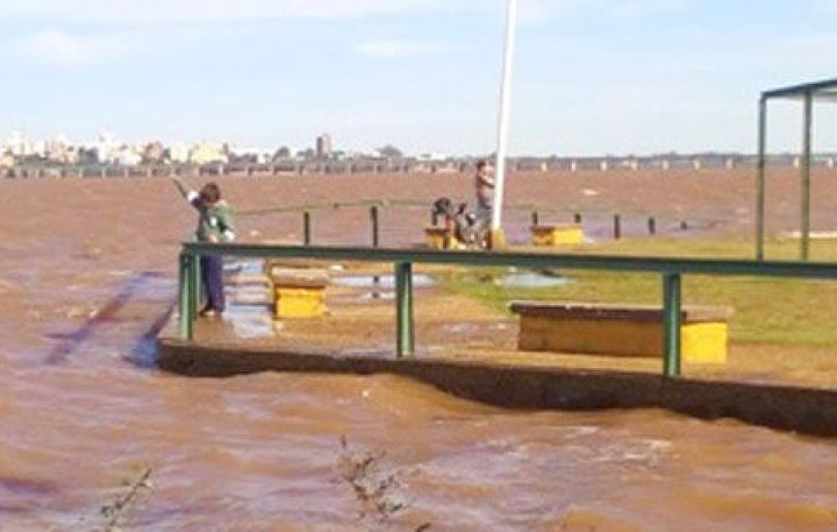 Chaco: Preparan la evacuación de familias ribereñas por la crecida del río