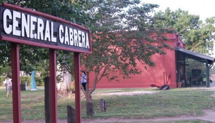 General Cabrera: la Intendenta recibió a los municipales tras la protesta