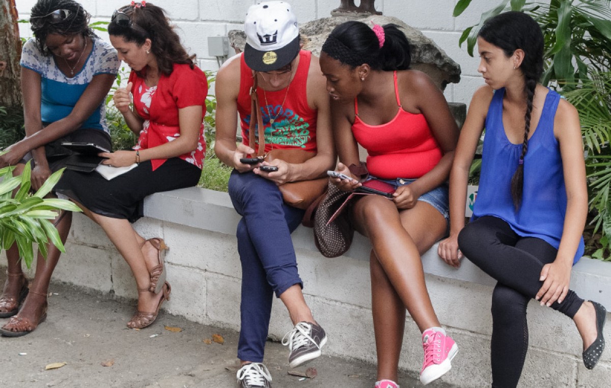 Red wi-fi pública, el nuevo servicio que entusiasma en Cuba