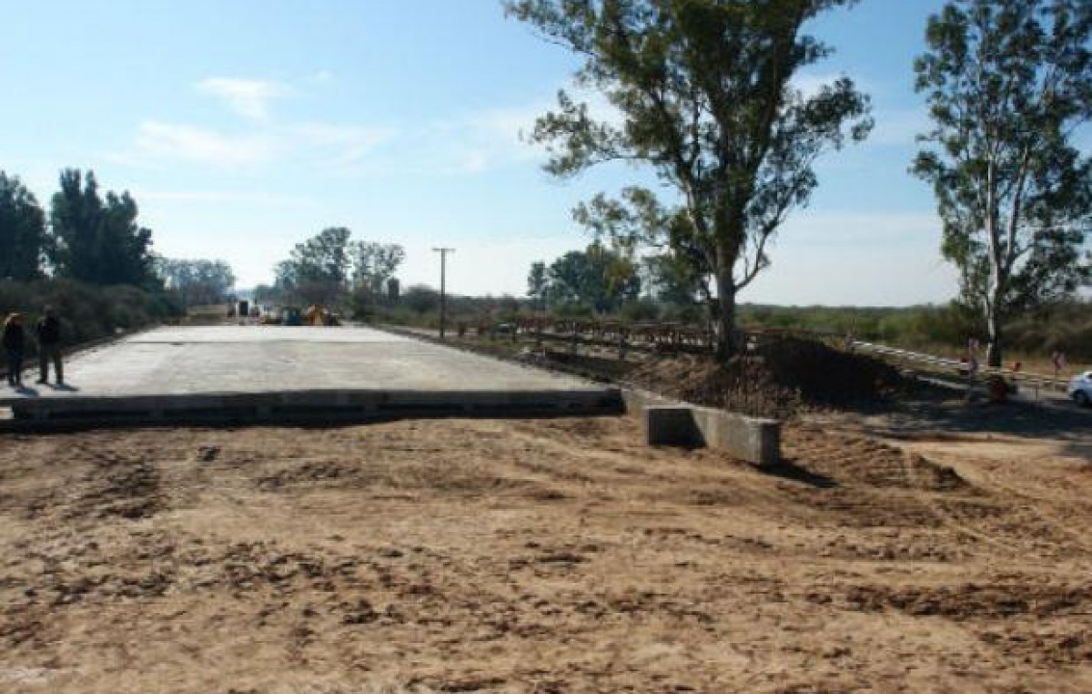 Vialidad Nacional finaliza el puente de la ruta 11 entre Coronda y Arocena