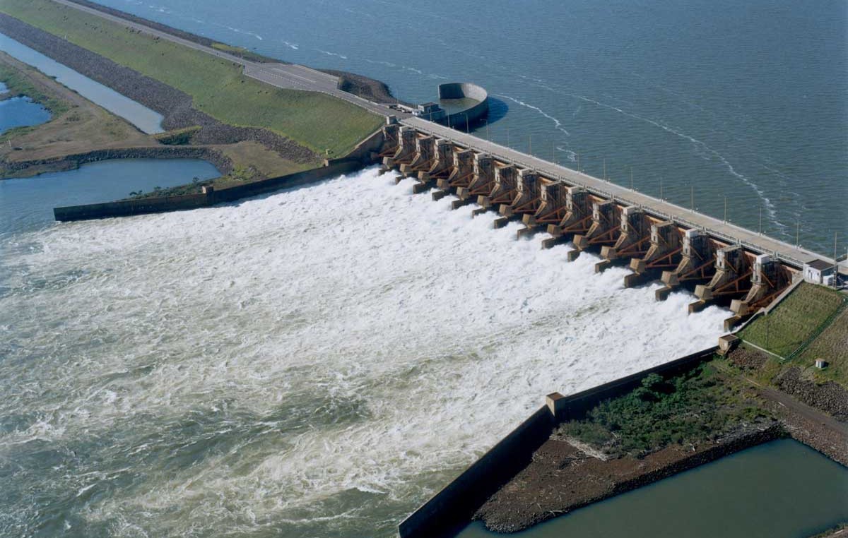 Emitieron un alerta por las crecidas en el río Paraná