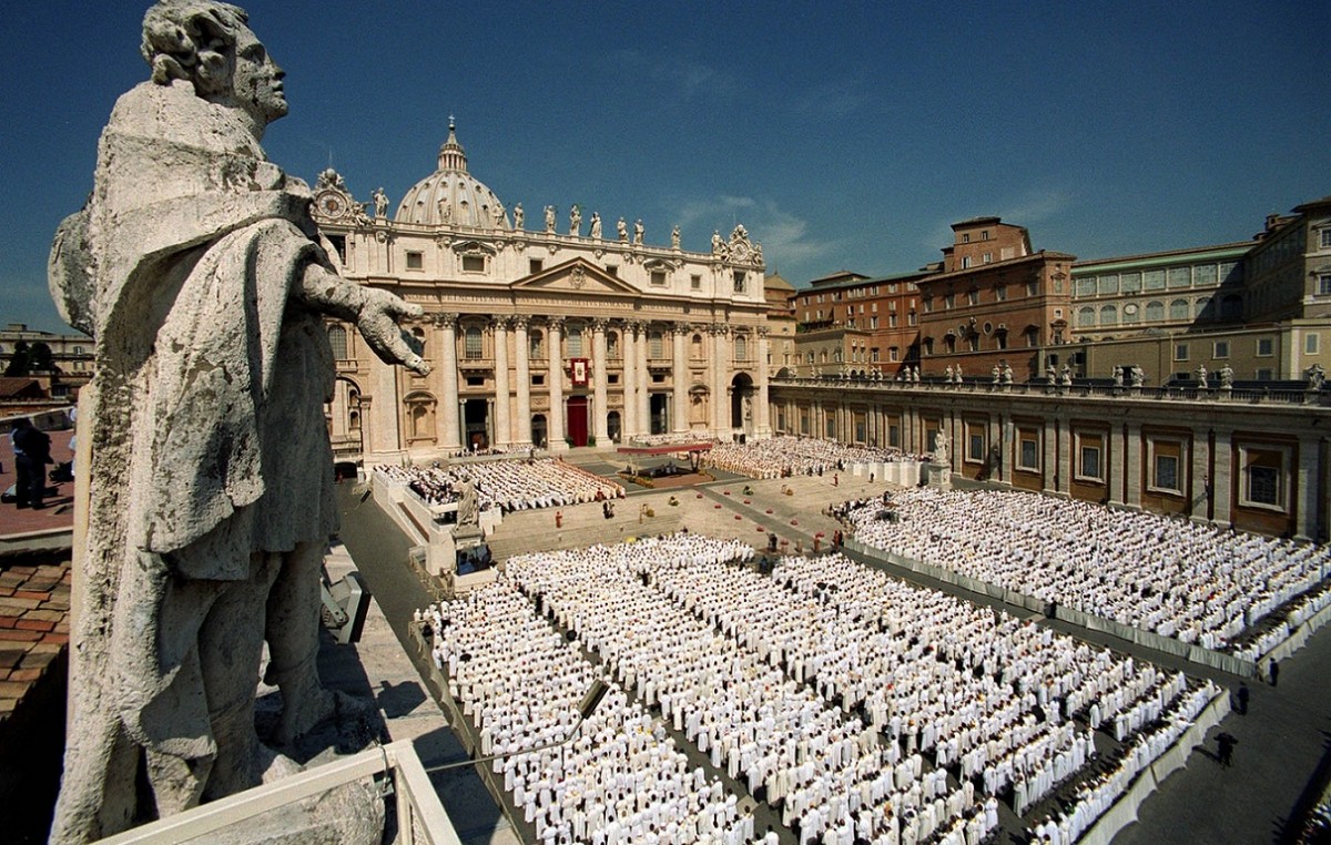 El Vaticano anunció un déficit superior a los 25 millones de euros