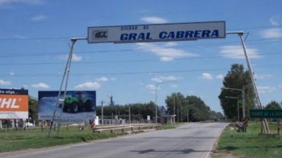 Municipales de General Cabrera prostestaron en el corralón