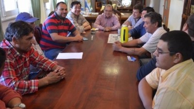 El Intendente de Sáenz Peña y gremios analizan la situación salarial de los trabajadores
