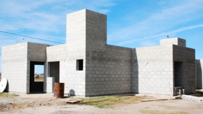 La Nación otorgó más de $3,4 millones para continuar con las viviendas en Adelia María