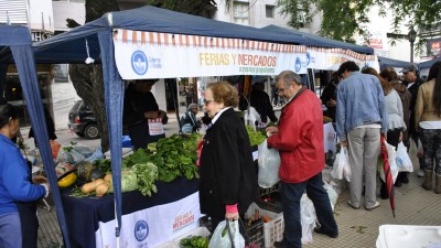 Productores correntinos motivados por ventas millonarias en el mercado municipal