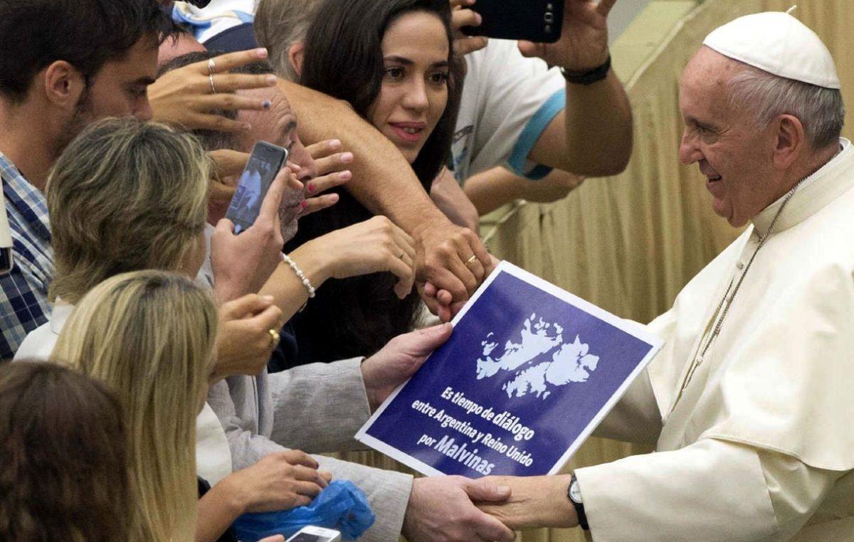 El Papa se sumó al pedido de diálogo entre Argentina y Gran Bretaña por Malvinas