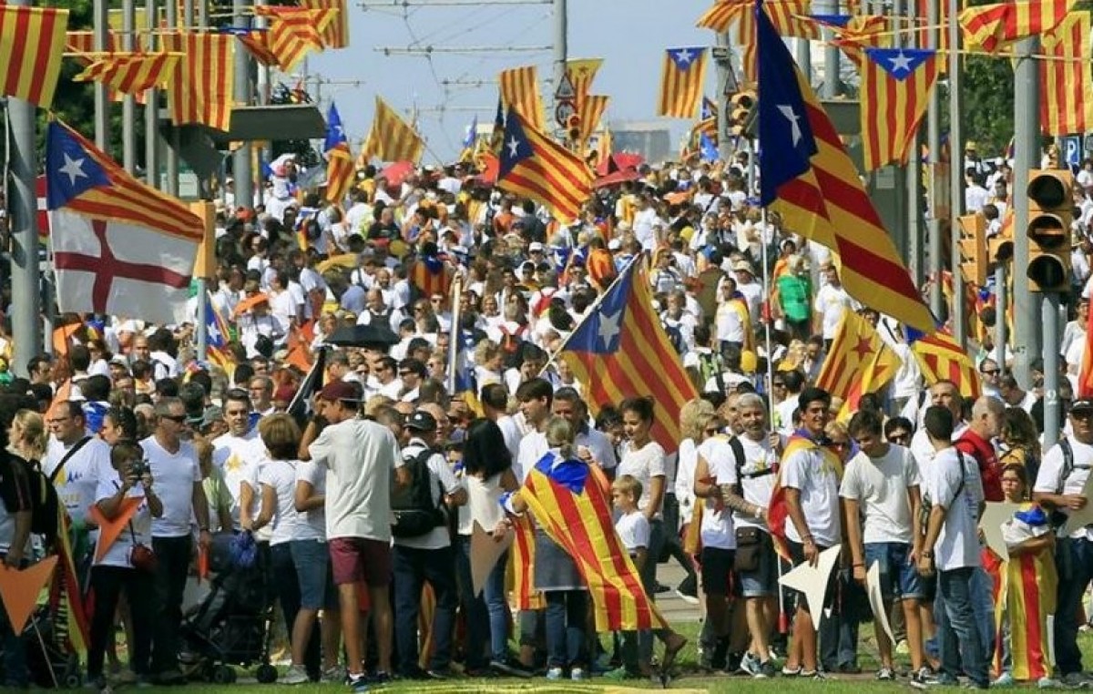 Miles de catalanes reiteraron su decisión de separarse de España