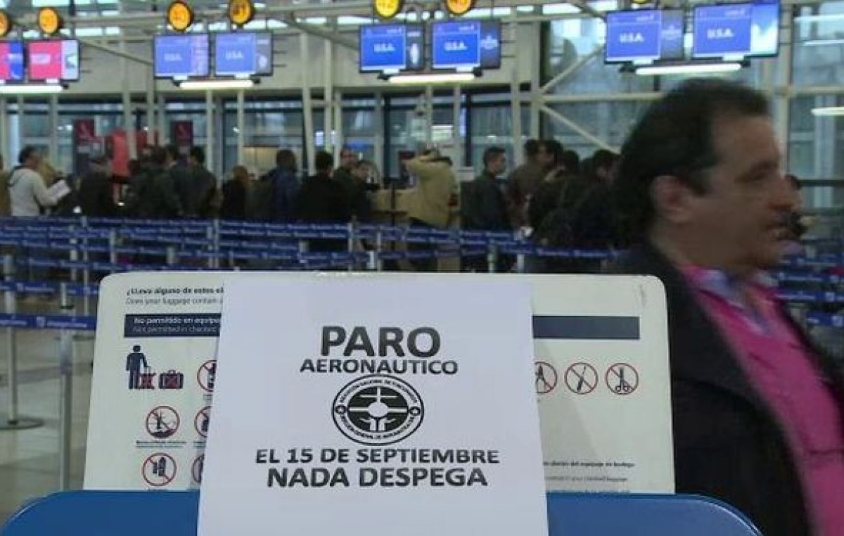 Una huelga paraliza a los aeropuertos de Chile