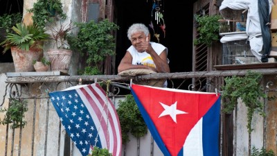 Estados Unidos flexibiliza viajes a Cuba y el comercio con este país