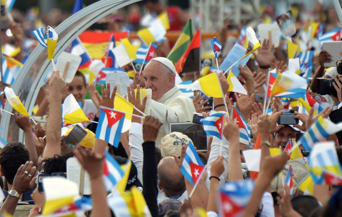 El Papa pidió evitar otro fracaso en proceso de paz de Colombia