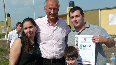 El IAPV entregó nuevas viviendas en el Departamento Uruguay, Entre Ríos