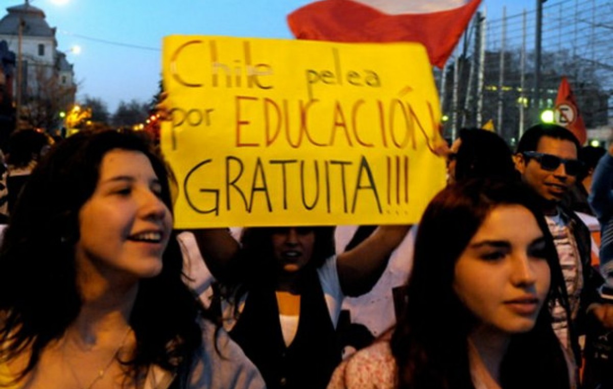 Estudiantes chilenos reclamaron una reforma estructural