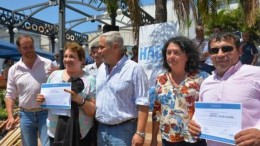 La Comuna de Corrientes entregó crédito de casi $900 mil a familias emprendedoras